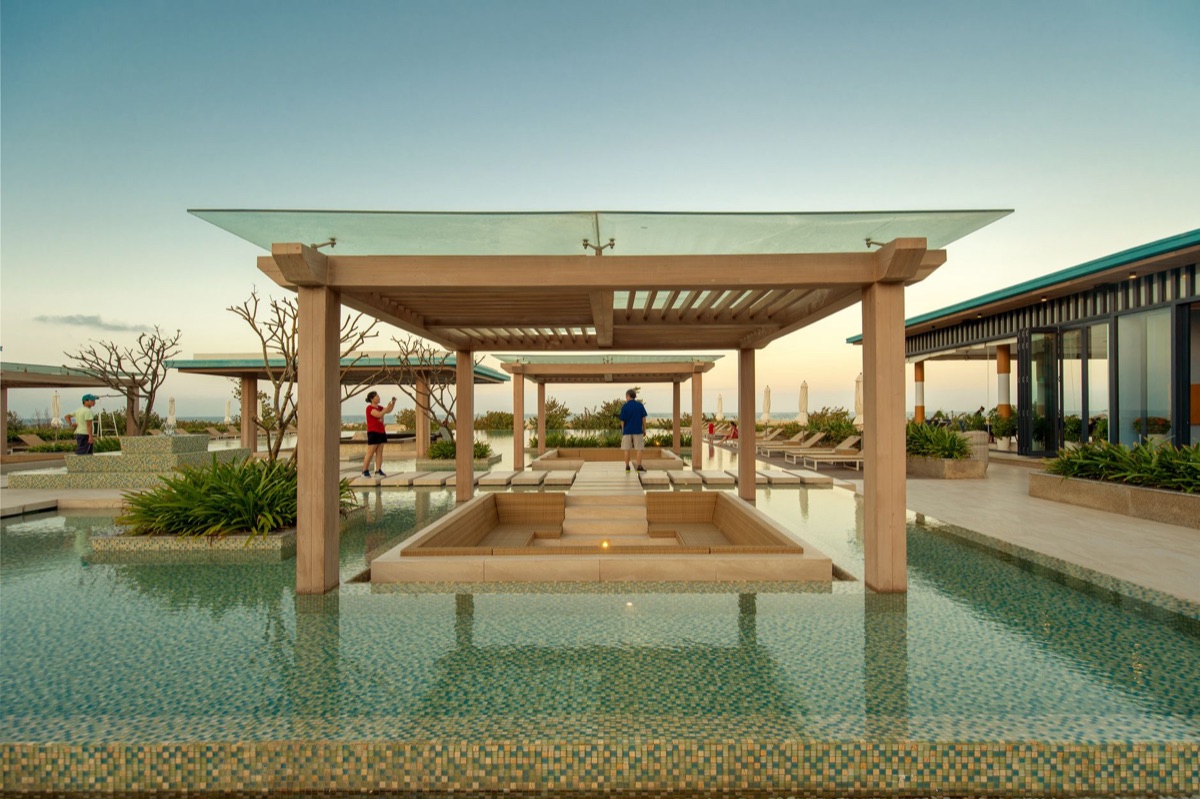 Luxury resort with infinity pool