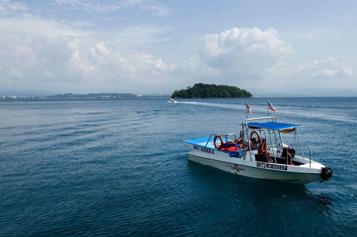 Fiji Bootstour mit weißem Boot