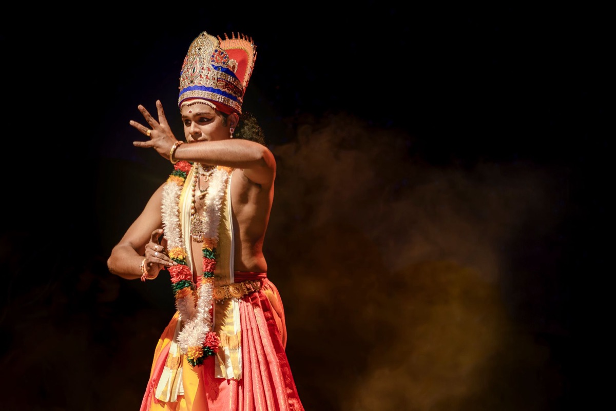 Fijian dancer in traditional costume