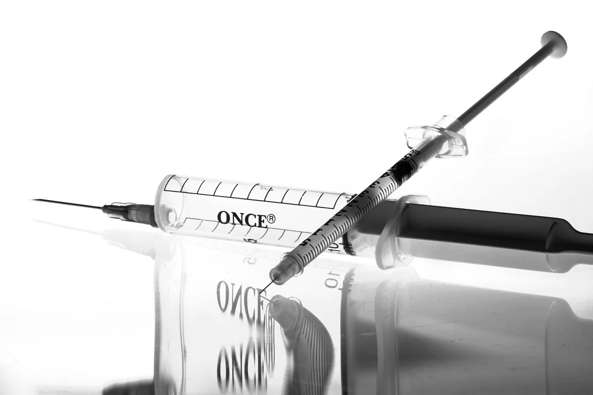 薬、注射器、ワクチン、針、注射、医療、健康、治療、コロナウイルス、コロナ19、薬、医療、ワクチン接種、注射器、注射器、注射器